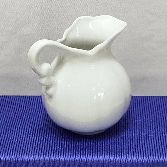 Precious Moments Purr-Fect Grandma Miniature Pitcher 1986 Porcelain Enesco VTG - Picture 5 of 6